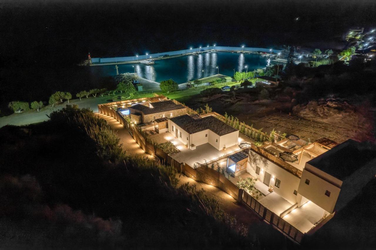 Mneme Suites & Villas Kasztrí Kültér fotó